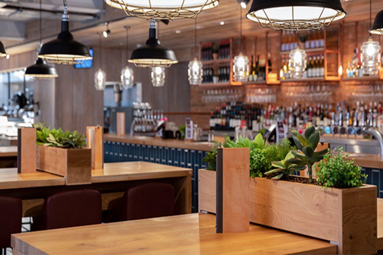 Premier Inn Уиннерш Экстерьер фото